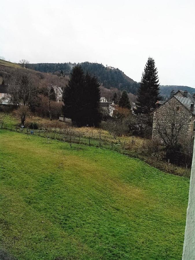 Doux Ombrages Apartment